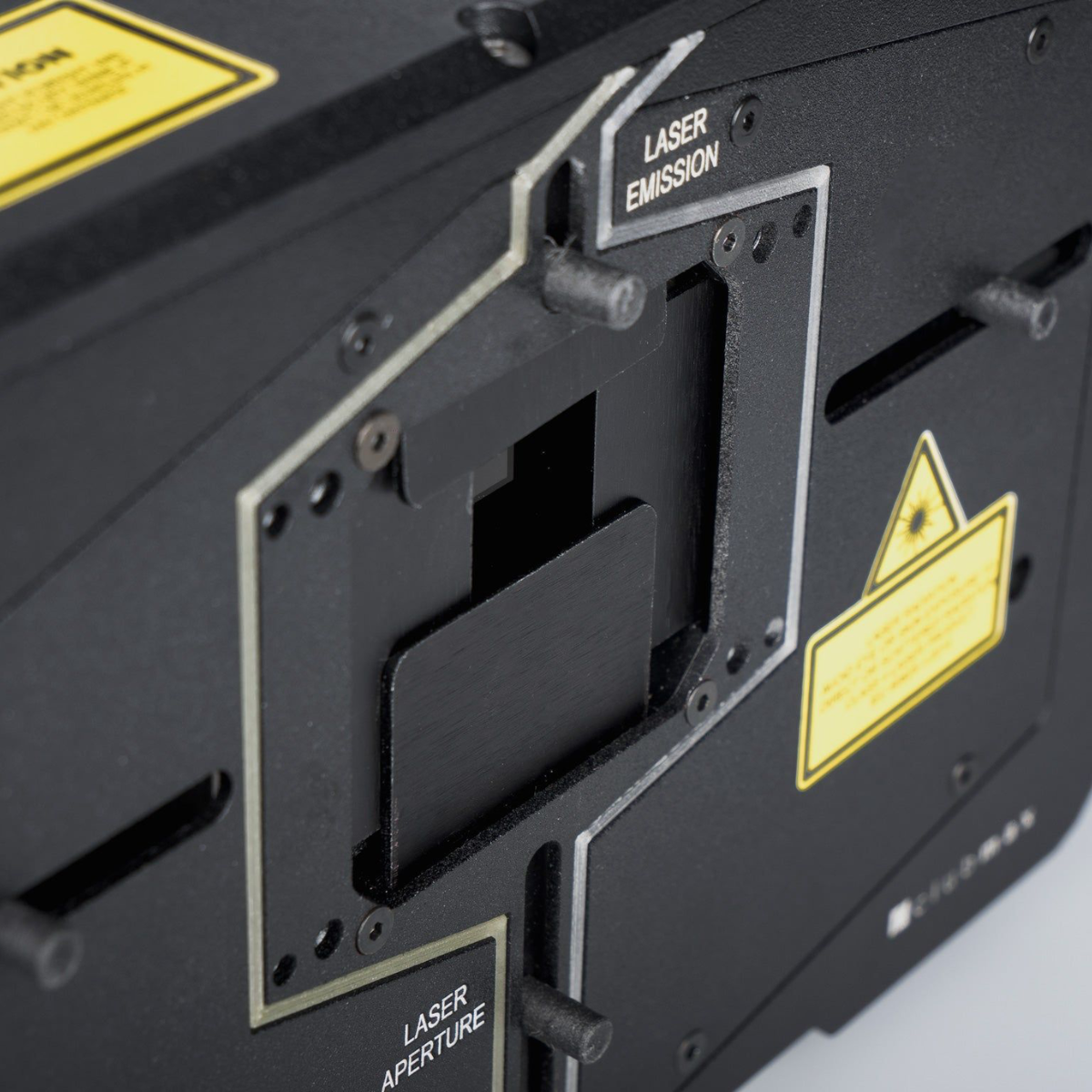 Kvant Clubmax 40 FB4 IP65 Laser Rental - Image 4